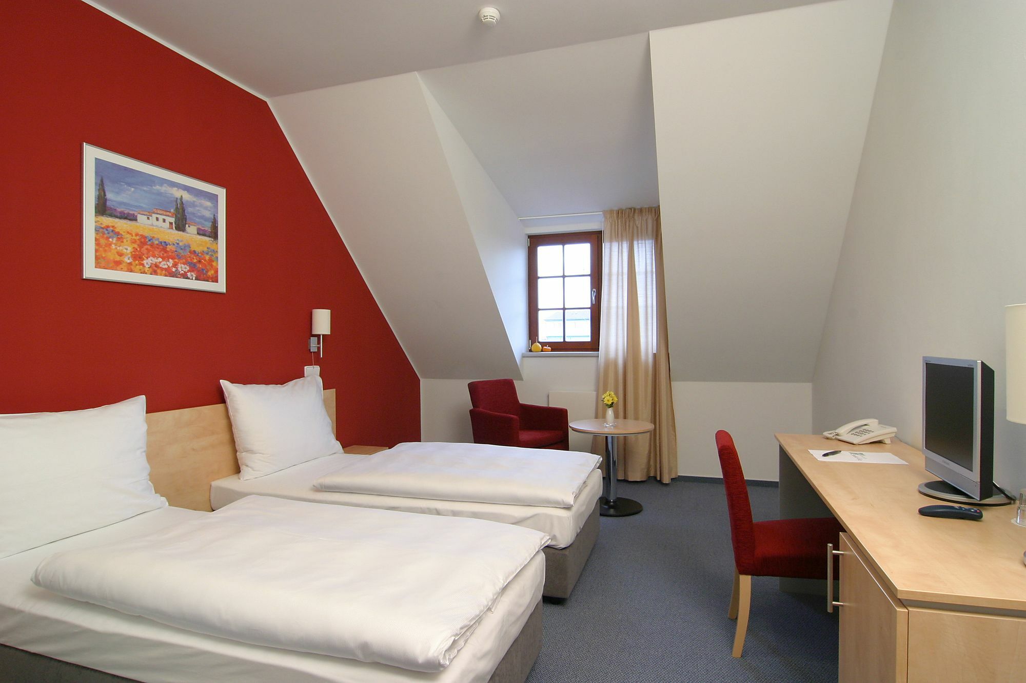 Hotel Chvalska Tvrz Прага Экстерьер фото